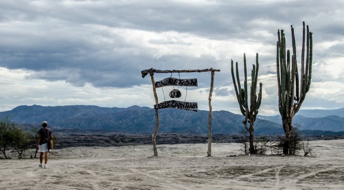 SURFEANDO COLOMBIA (Primera Ola)